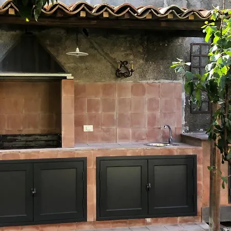 A Casa Di Ludo - & Short Lets Catane