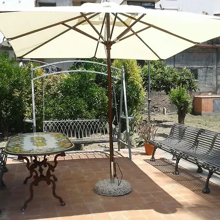 A Casa Di Ludo - & Short Lets Catane