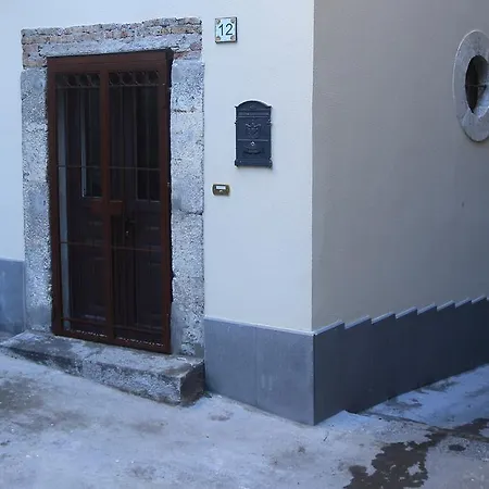 A Casa Di Ludo - & Short Lets *