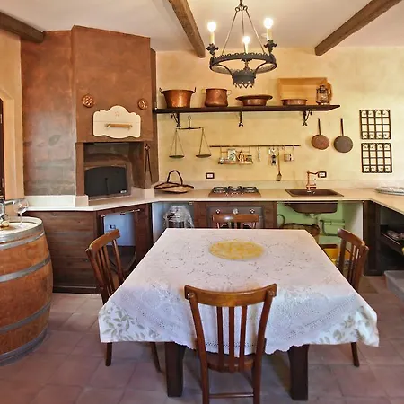 A Casa Di Ludo - & Short Lets Catania