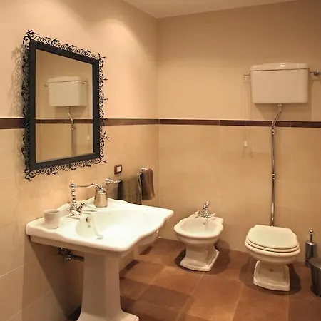 A Casa Di Ludo - & Short Lets Appartement Catane